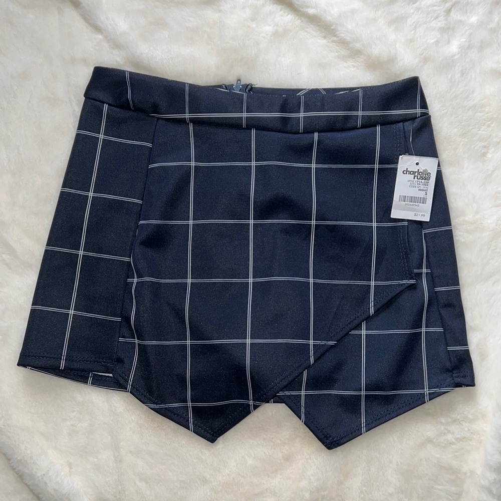 Dark blue plaid mini skirt / scort